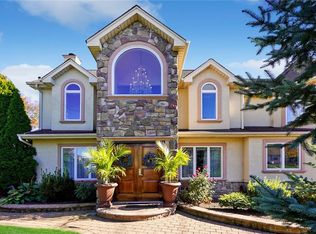 71 Wolcott Rd, Levittown, NY 11756