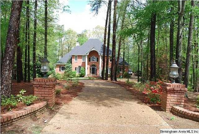 front from top of driveway at street entrance