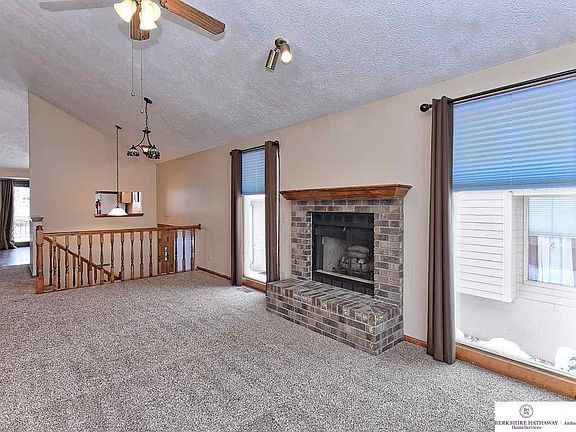 4th image of 5568 Shirley St