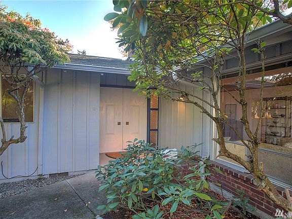 2nd image of 8217 SE 71st St