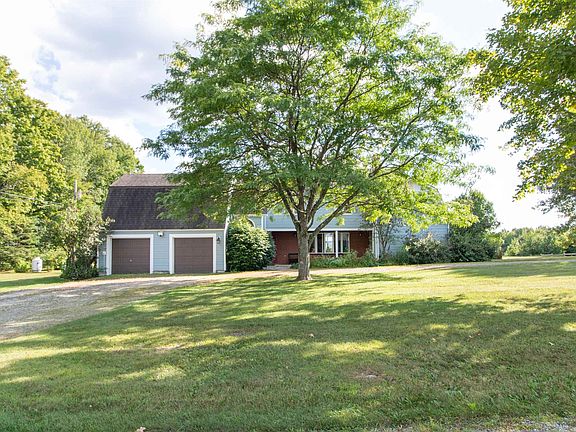 2nd image of 586 Old Coach Road