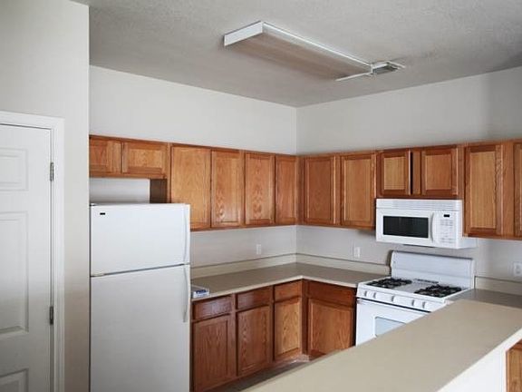 4th image of 2857 Southampton Way APT B