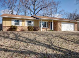 2506 Hathaway Dr, Champaign, IL