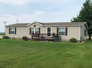 1584 S Lakeshore Rd, Harbor Beach, MI 48441