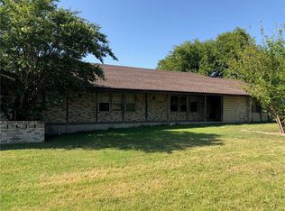 3050 County Road 421, Taylor, TX 76574