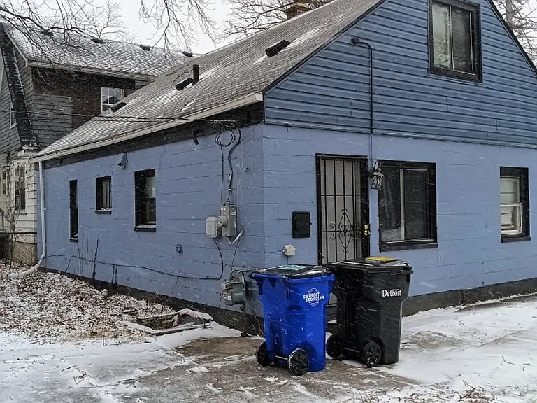 17721 Westbrook St — Photo 4