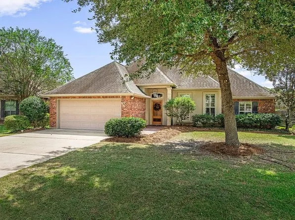 306 Autumn Woods Dr, Covington, LA 70433