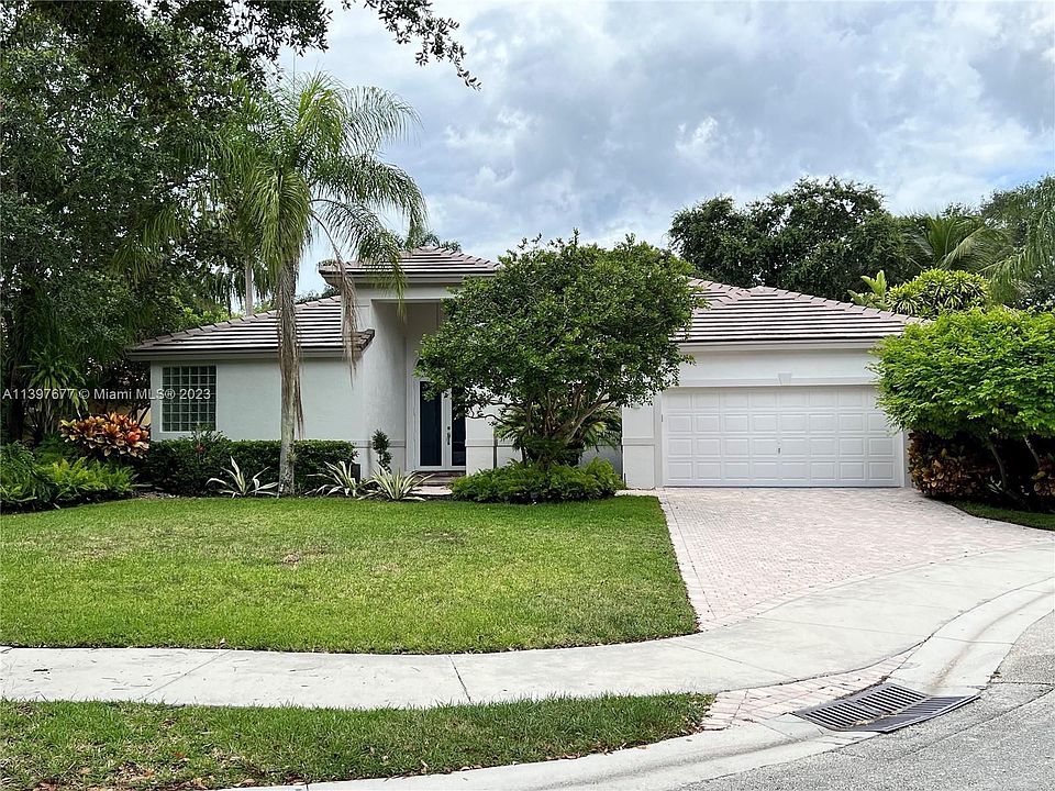 1st image of 2609 Oakbrook Ct