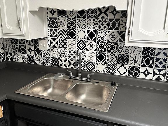 2nd image of 419 Bell Park Cir SE