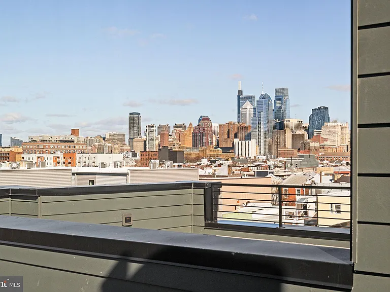 706 Latona St #I — Photo 1