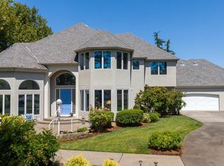3365 Viewpoint Dr, Medford, OR 97504