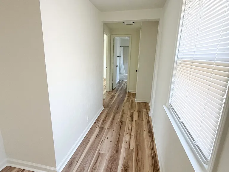 607 Moorman Ave NW — Photo 12