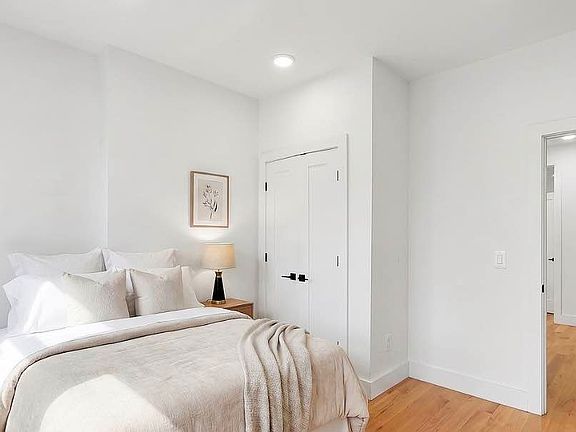 4th image of 160 W 130th St #3A
