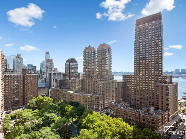 205 West End Avenue image 1 of 11