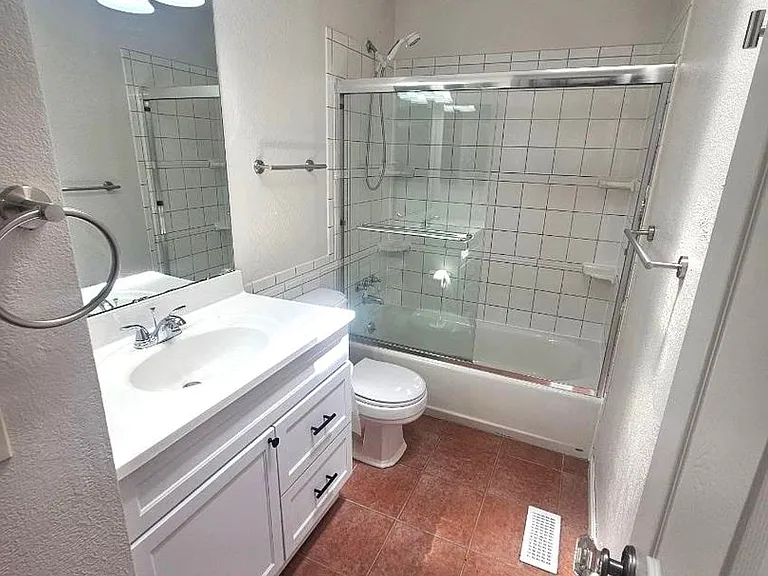 16065 E Rice Pl #B — Photo 12