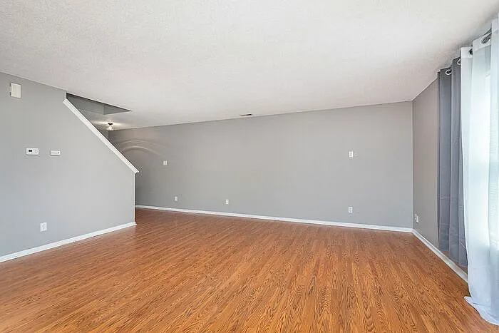1943 Dutch Elm Dr — Photo 7
