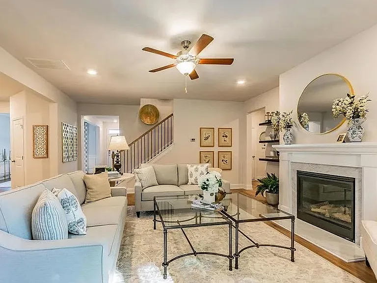 7930 Tiberon Pkwy — Photo 5