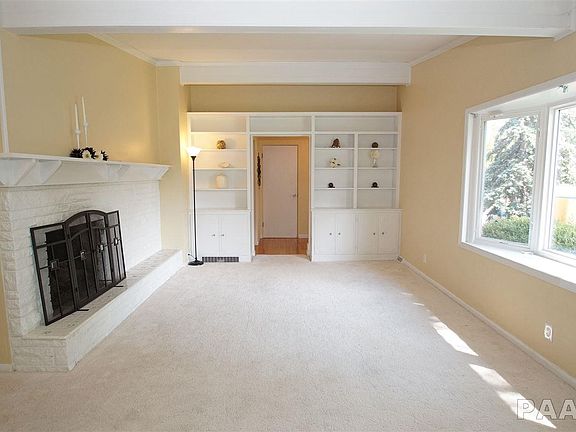 5th image of 1637 W Clarewood Ave