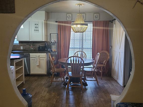 5th image of 2891 Avenue M Ext