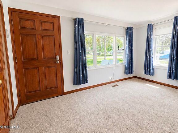 5th image of 5237 Rowland Rd