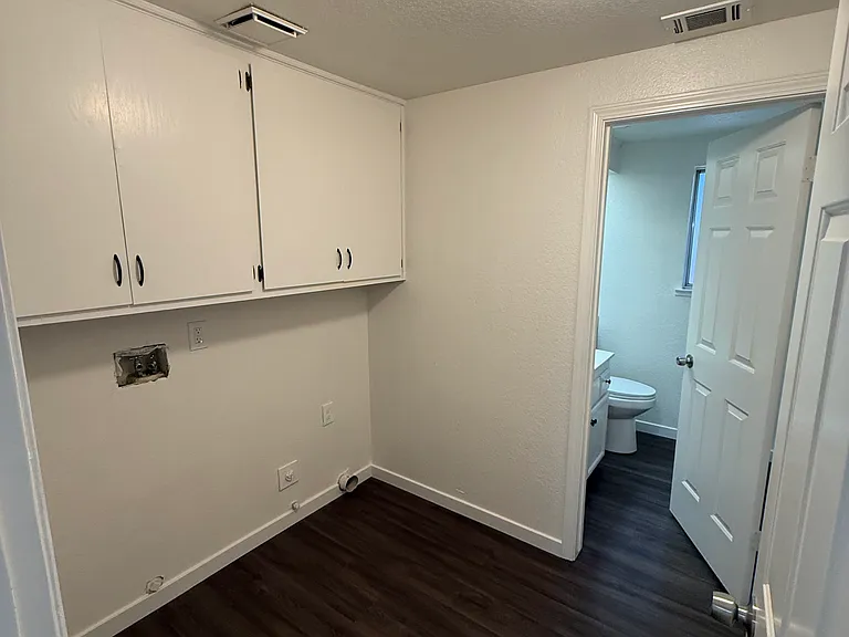 1808 Tartarian Way — Photo 6
