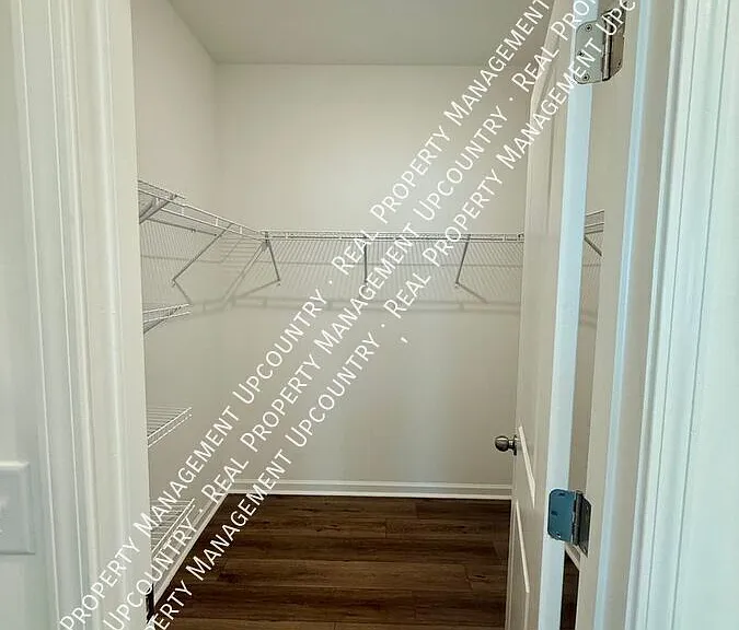 131 Holly Oak Ct — Photo 12