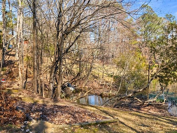 3rd image of LOT 303-1211 Ingleside Dr