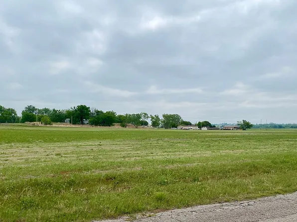 4900 N County Line Ave, Blanchard, OK 73010