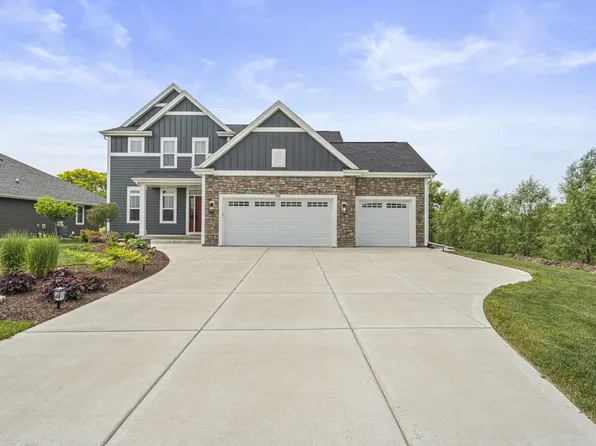 7949 West Oakwood WAY, Franklin, WI 53132