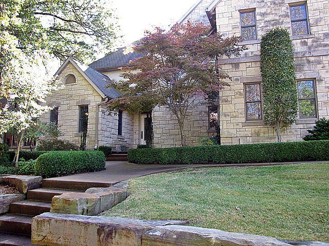 1st image of 605 Tanglewoods Dr