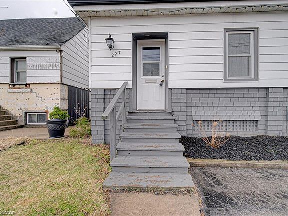 2nd image of 227 E 23rd St