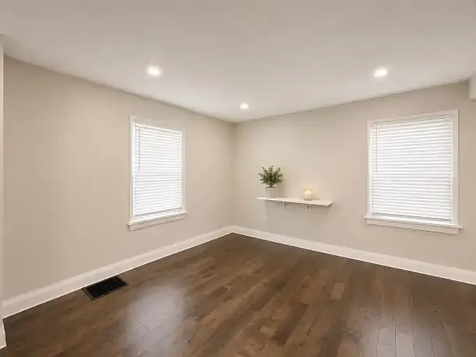 680 Stormont St #1A — Photo 3