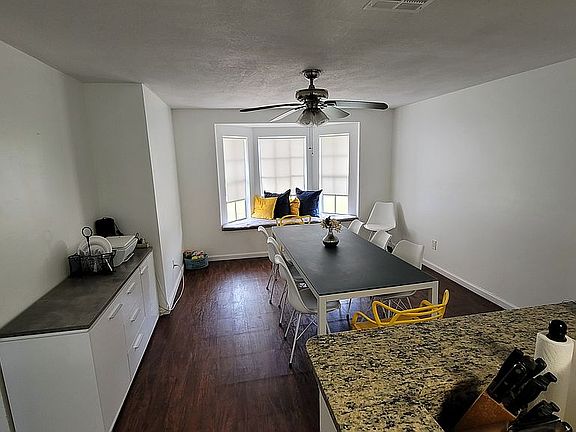 3rd image of 177 Glenwood Dr