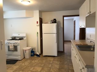 224 Hamilton St APT 1R, Worcester, MA 01604