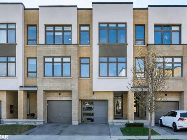 216 Squire Cres, Oakville, ON L6H 0L6