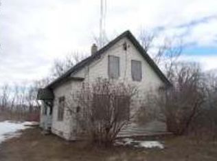 5 School St, Bradley, ME 04411