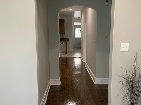 3rd image of 5649 N Saint Louis Ave #2