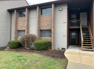 402 Heine Ave #402, Elgin, IL 60123