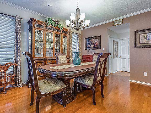 5th image of 4902 Wordsworth Dr
