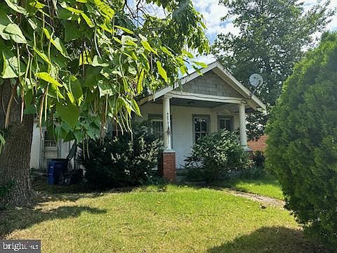 1st image of 4854 Brooks St NE
