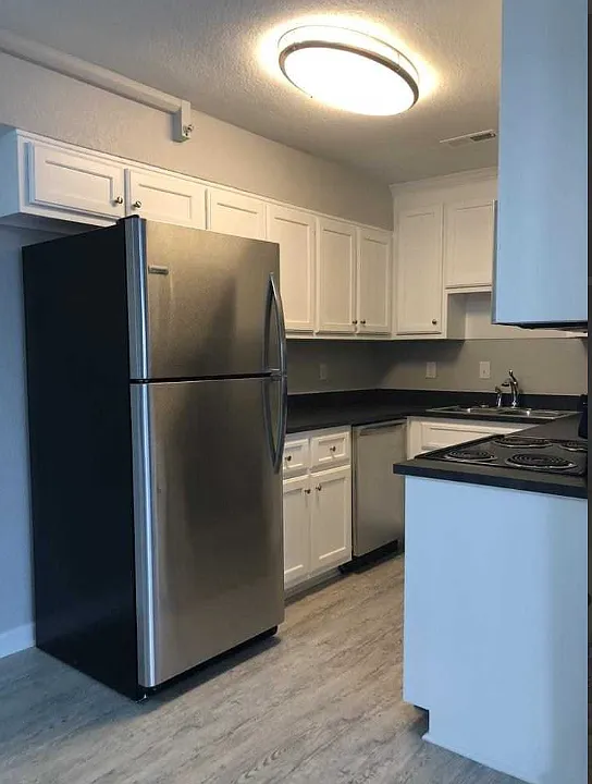 Queens Court Apartments
