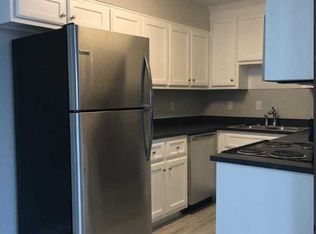 220 W Queen St #1B-1BA, Hampton, VA 23669