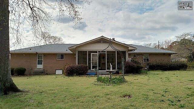 2nd image of 1 Park Cir