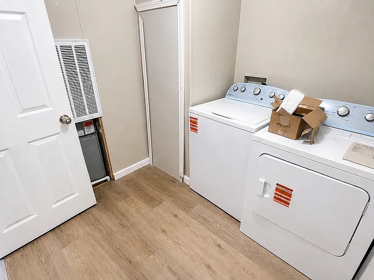3120 Powell Dr — Photo 21