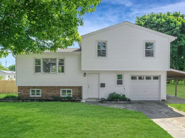 23 Armstrong Street, Brentwood, NY 11717