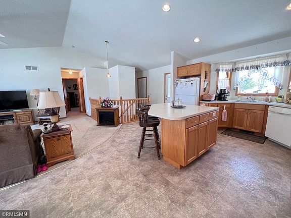 4th image of 2597 Little Telander Dr