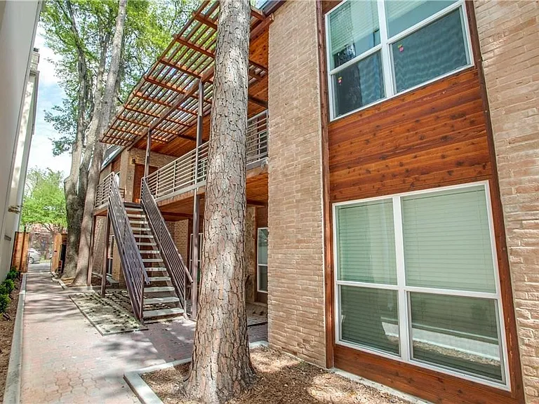 4035 Holland Ave #1 — Photo 10