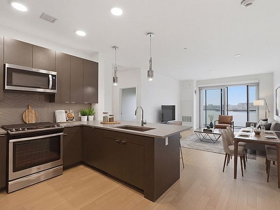 4th image of 65 Lewis St #Penthouse 12