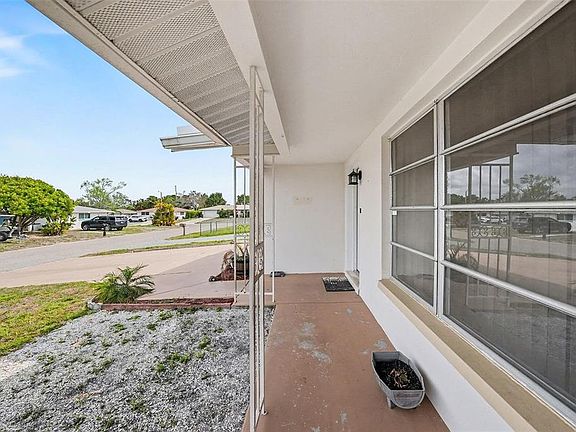 4th image of 8018 Valmy Ln