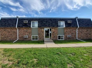 3015 S 17th St #101, Grand Forks, ND 58201